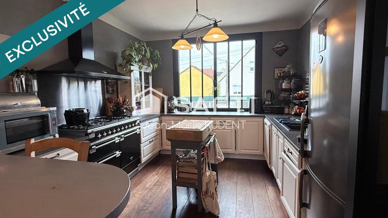 Maison - 137 m² - 5 pièces