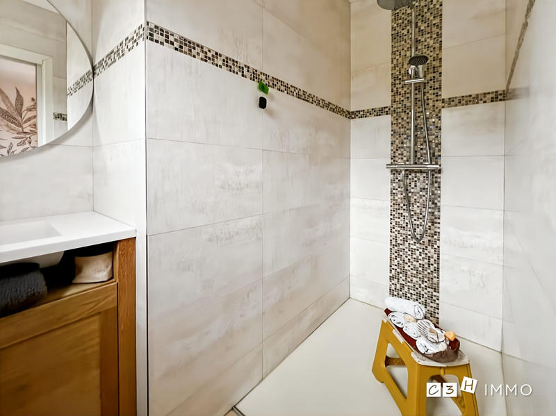 Maison contemporaine - 131 m² - 5 pièces