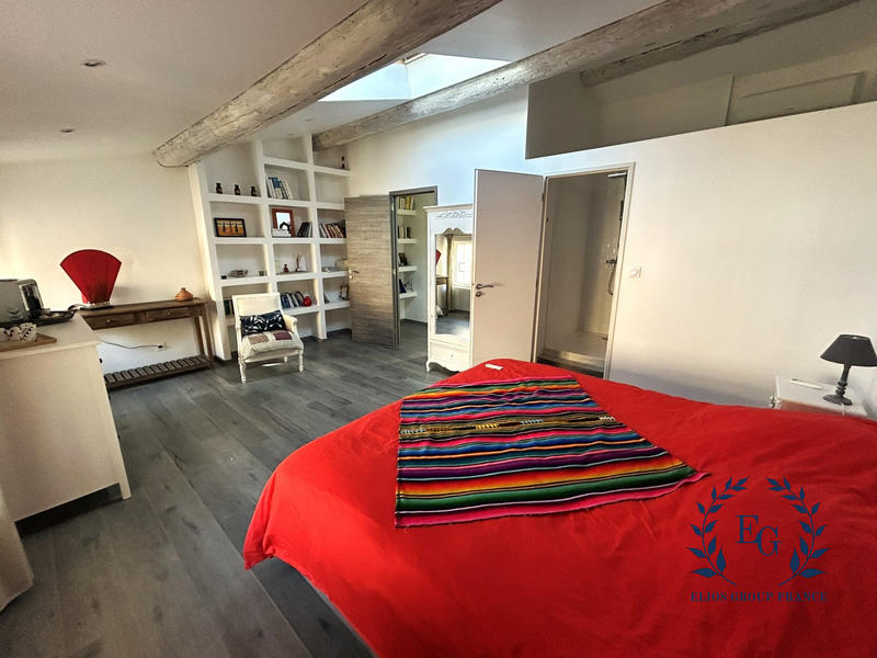 Maison - 174 m² - 7 pièces