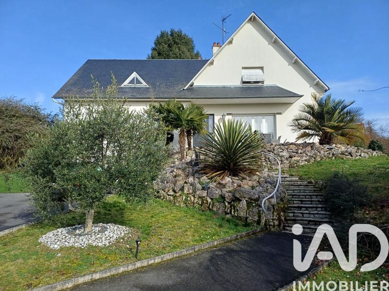 Maison - 199 m² - 7 pièces