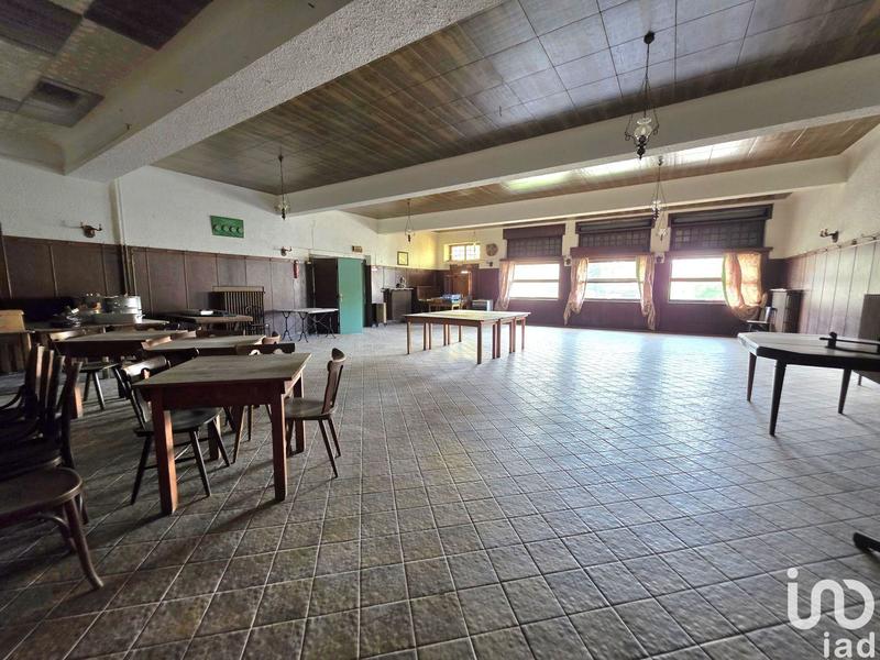 Maison - 530 m² - 11 pièces