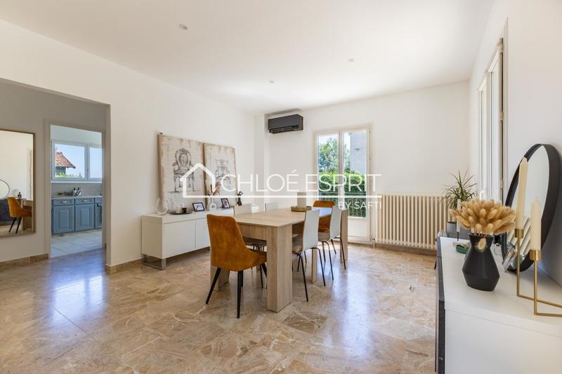 Maison - 167 m² - 10 pièces