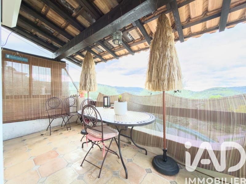 Maison - 110 m² - 4 pièces