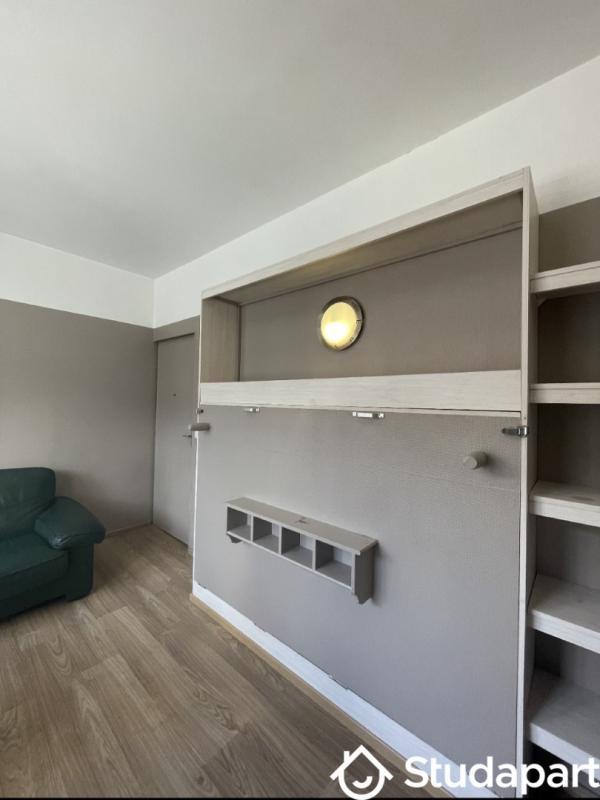 Chambre - 14 m² - 1 pièce