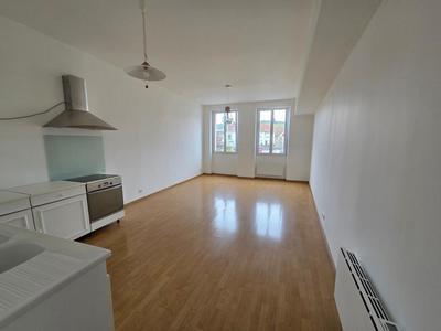 Appartement - 120 m² - 3 pièces