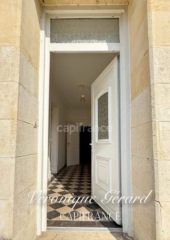 Maison en pierre - 179 m² - 8 pièces