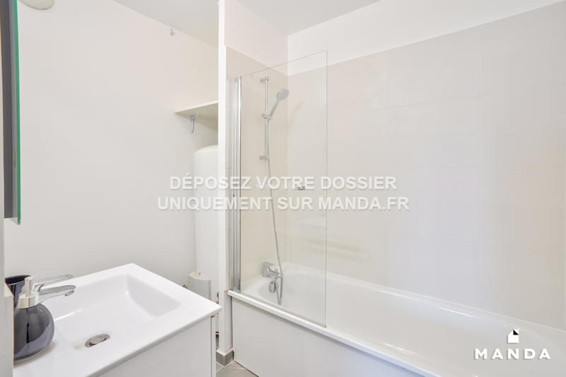 Chambre - 10 m² - 5 pièces