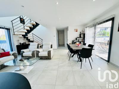 Maison - 114 m² - 5 pièces