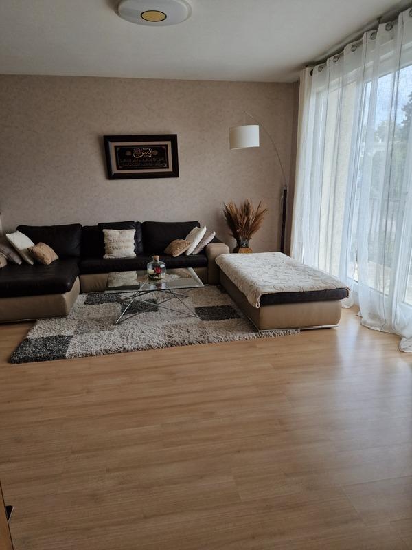 Maison - 180 m² - 8 pièces