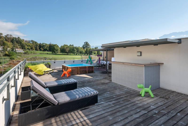 Appartement - 90 m² - 4 pièces