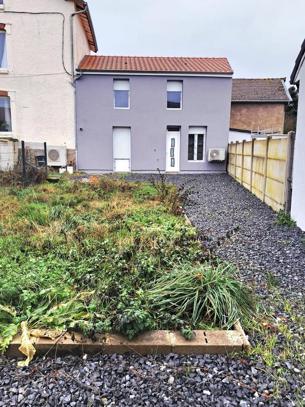 Maison - 93 m² - 4 pièces