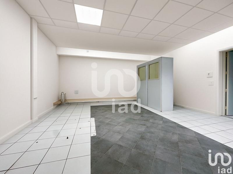 Local commercial - 296 m² - 5 pièces