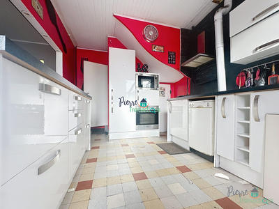 Maison - 82 m² - 4 pièces