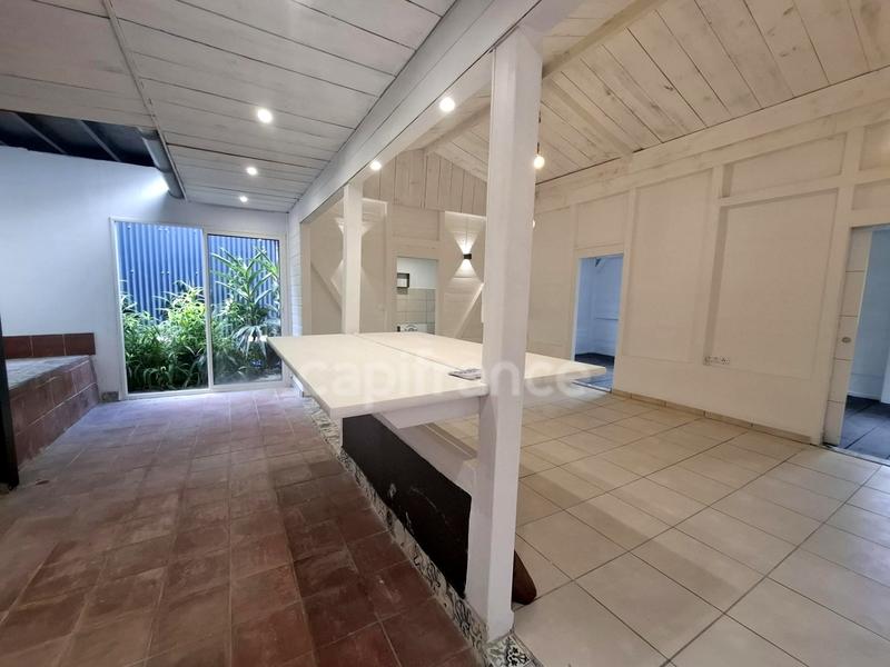 Maison - 85 m² - 3 pièces