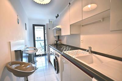 Appartement - 77 m² - 3 pièces