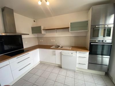 Maison - 107 m² - 5 pièces