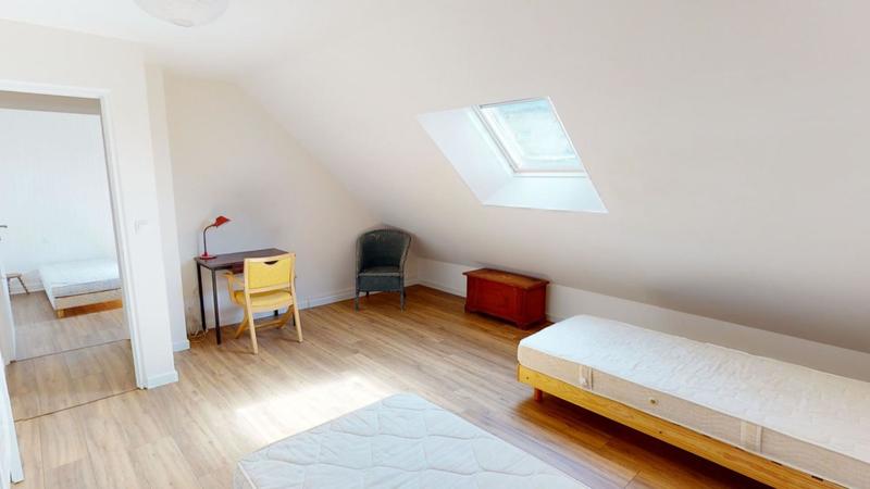 Maison - 212 m² - 9 pièces