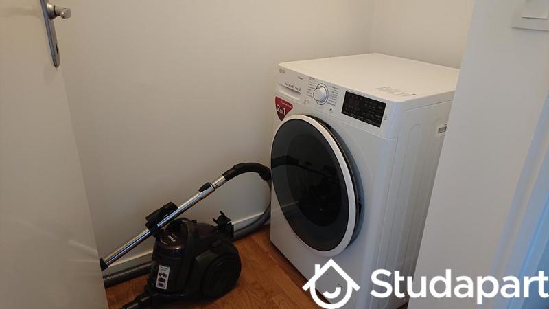 Chambre - 11 m² - 1 pièce