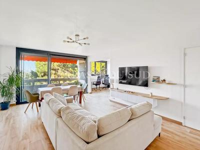 Appartement - 82 m² - 4 pièces