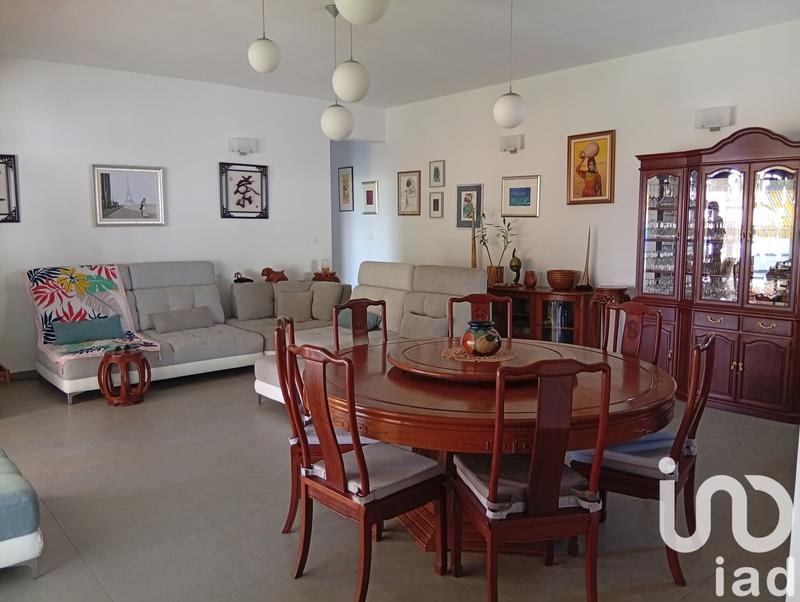 Maison - 200 m² - 6 pièces