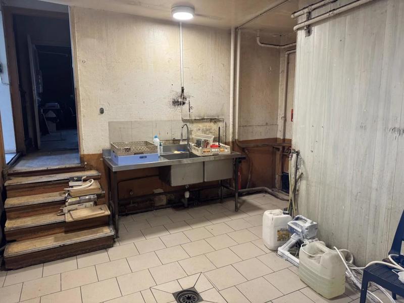 Propriété - 625 m²