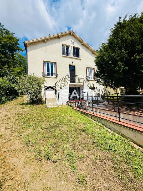 Maison - 202 m² - 7 pièces