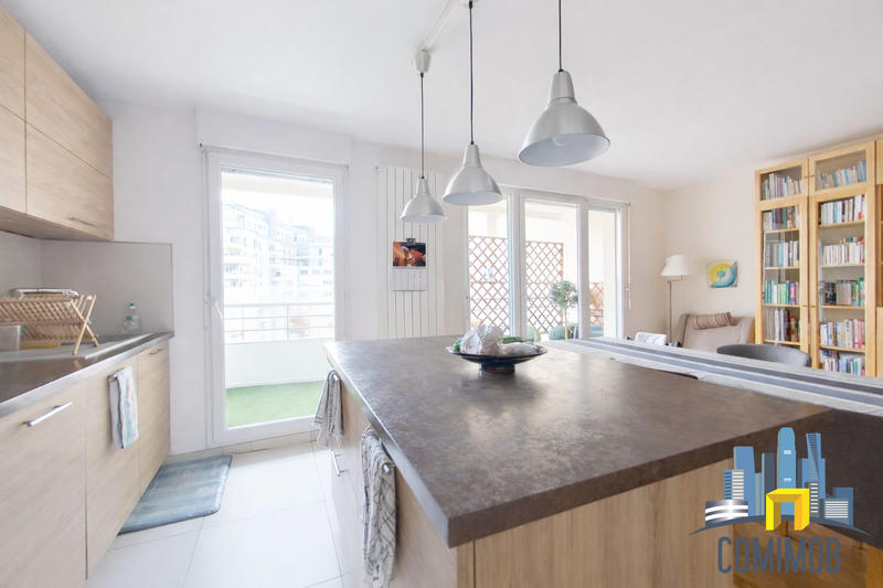 Appartement - 80 m² - 4 pièces