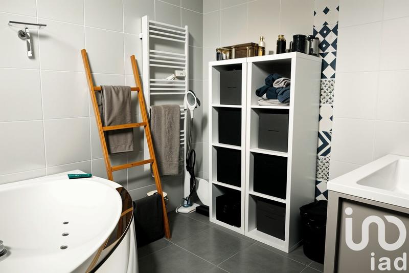 Maison - 137 m² - 5 pièces