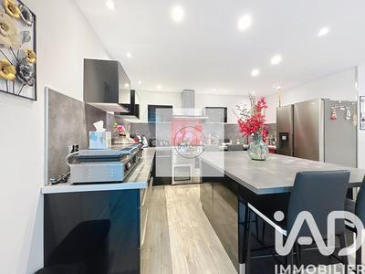 Maison - 206 m² - 10 pièces