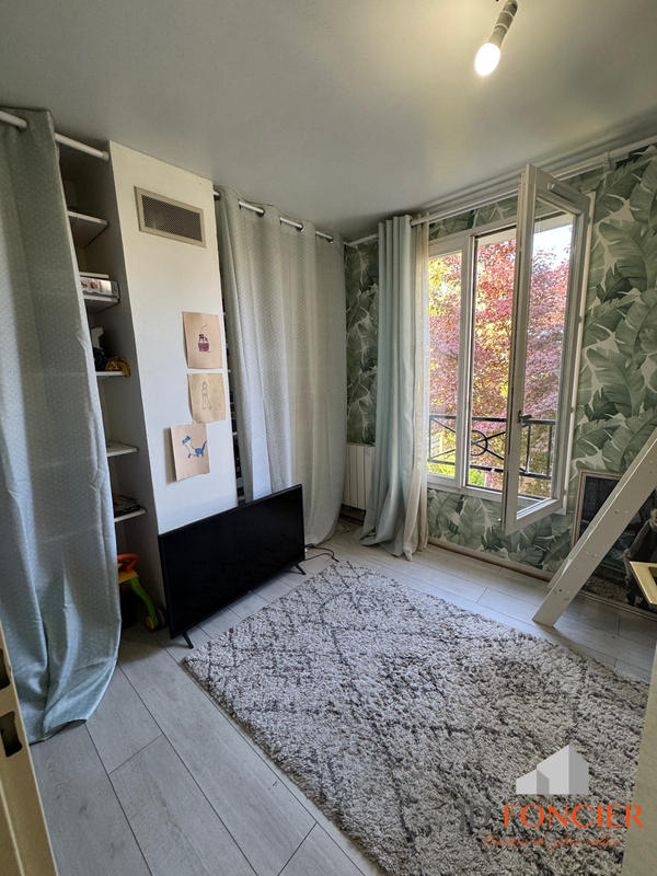 Maison - 97 m² - 5 pièces