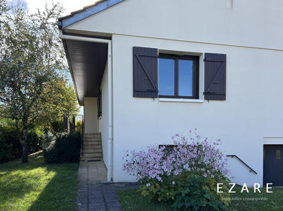 Maison - 99 m² - 5 pièces