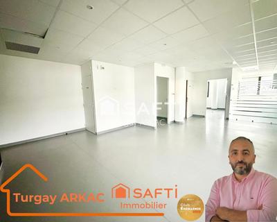 Local commercial - 96 m² - 6 pièces