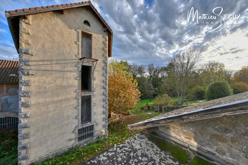 Propriété - 292 m² - 7 pièces