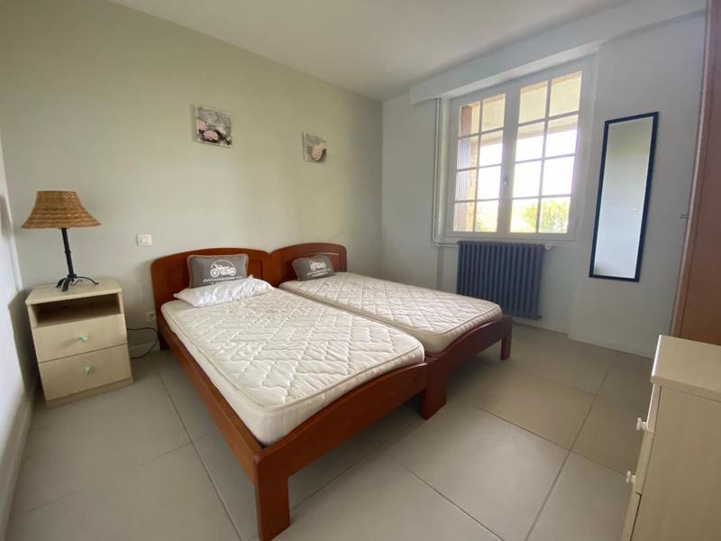 Maison - 244 m² - 7 pièces