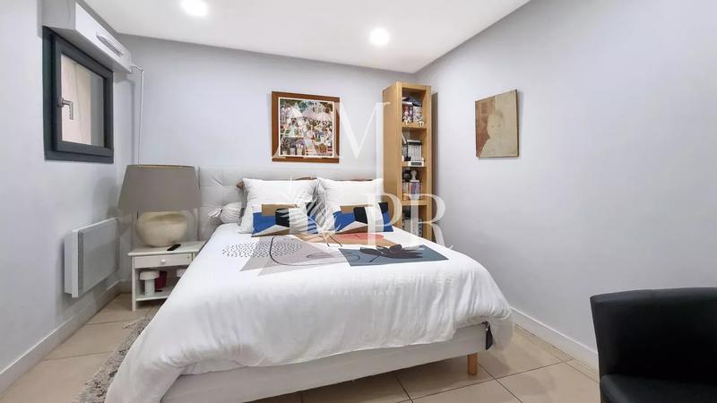 Villa - 380 m² - 8 pièces