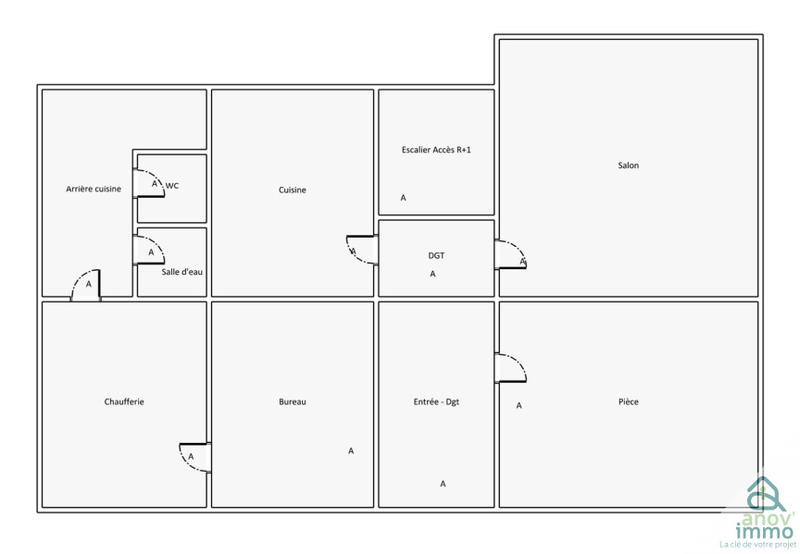 Maison de village - 243 m² - 10 pièces