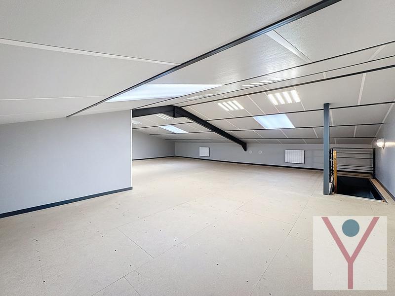 Local commercial - 284 m²