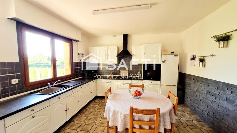 Maison - 157 m² - 8 pièces