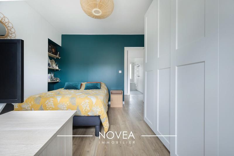 Appartement - 90 m² - 4 pièces