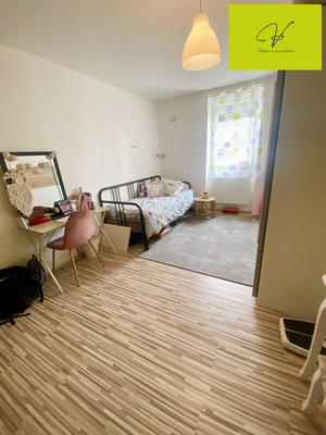 Appartement - 104 m² - 4 pièces