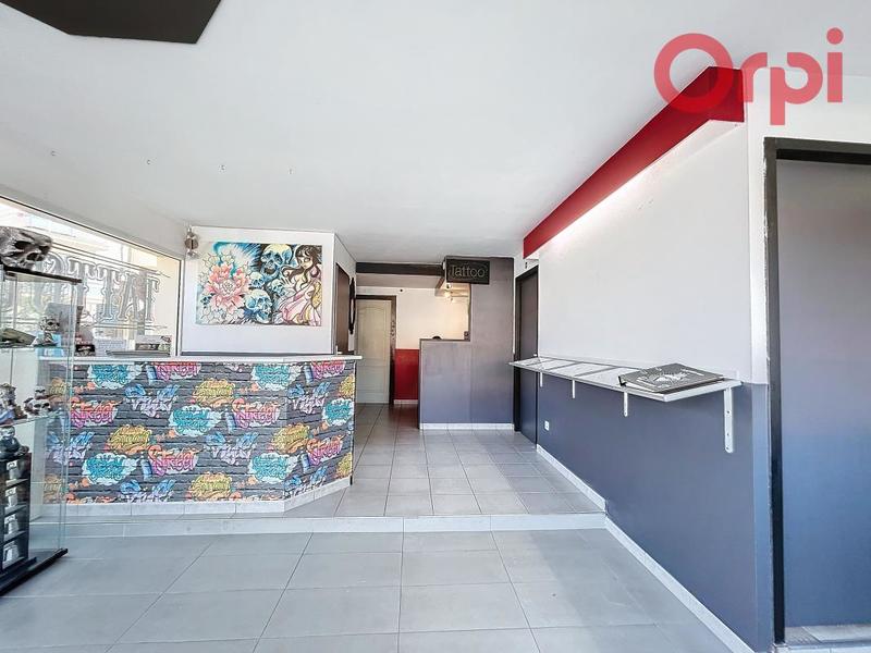 Local commercial - 64 m²