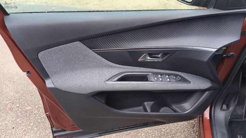 Peugeot 3008 II 1.6 BlueHdi 120 Active Business