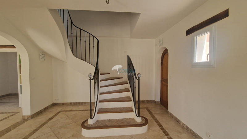 Maison - 168 m² - 6 pièces