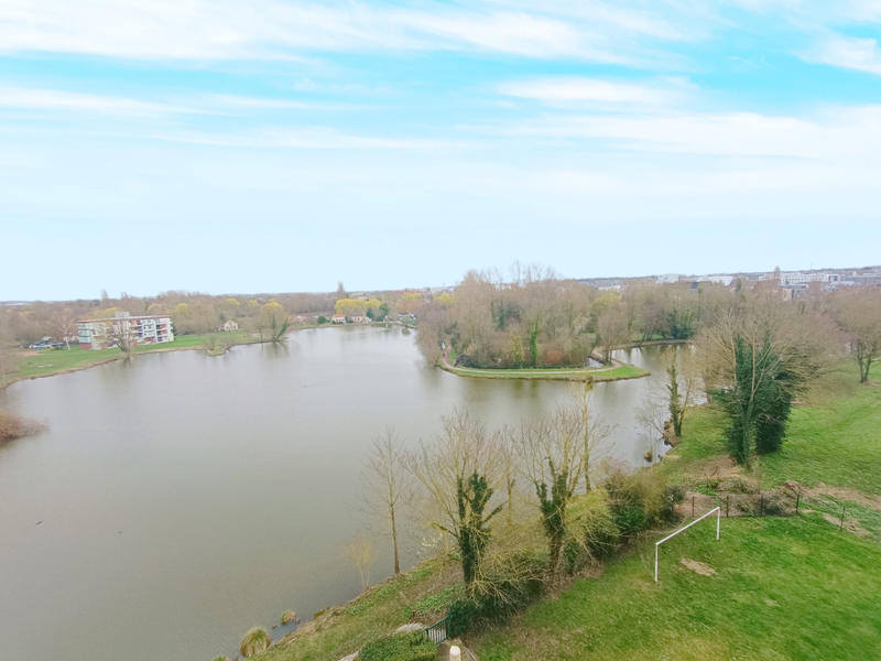 Appartement - 94 m² - 5 pièces