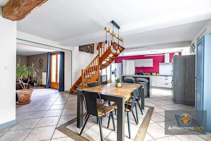 Maison - 145 m² - 5 pièces
