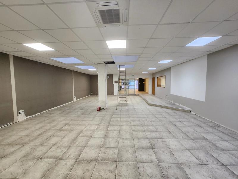 Local d'activités - 280 m² - 6 pièces