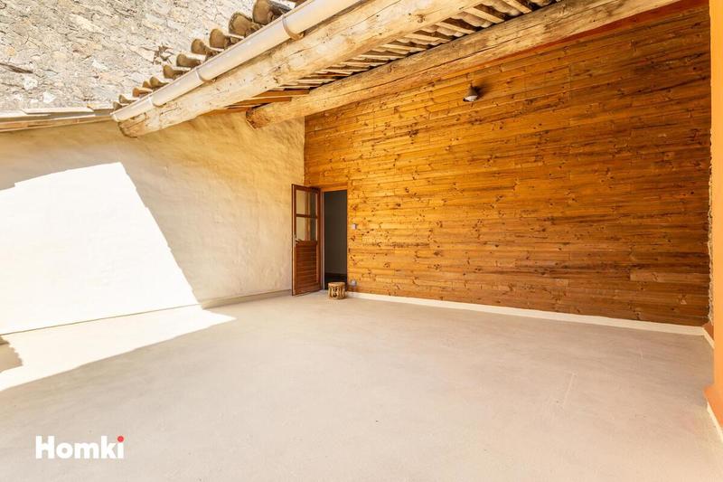 Maison de ville - 272 m² - 7 pièces