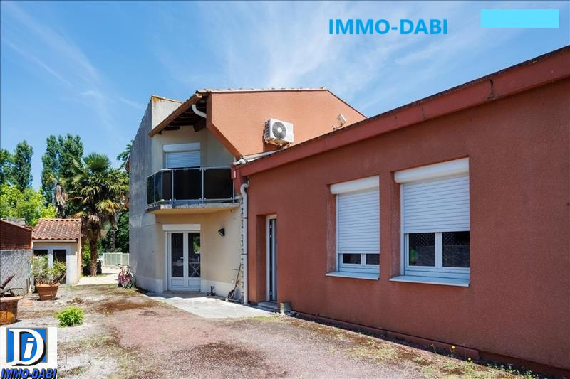 Villa - 183 m² - 6 pièces