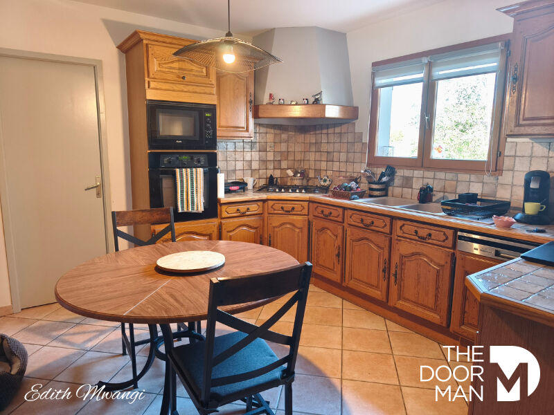 Maison - 102 m² - 5 pièces