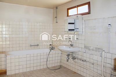 Maison - 310 m² - 15 pièces